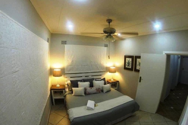 Hotel Amanzi Beach House (Umzumbe)